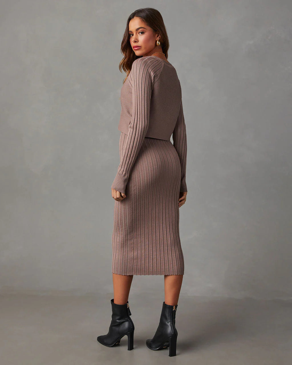 Full Of Surprises Ribbed Knit Midi Dress